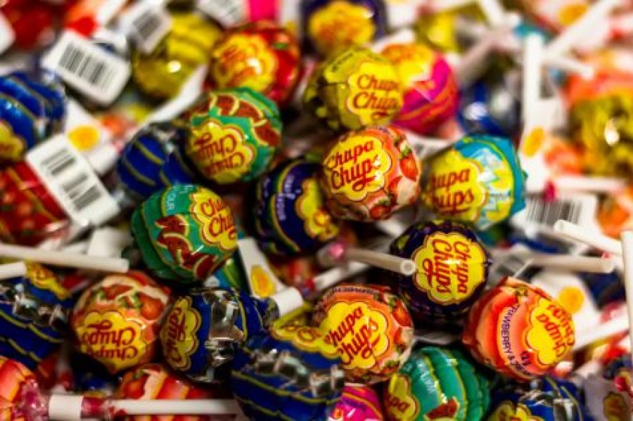 Lollies & Chocolate * | Sunshine Confectionery Chupa Chups Lollipops