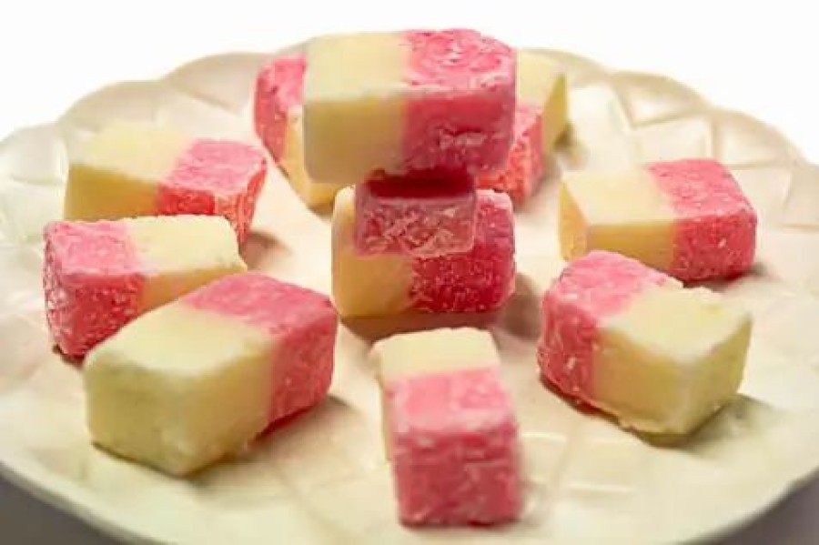 Lollies & Chocolate * | Kelly'S Confectionery Coconut Ice 3Kg Fudge / Coconut Ice