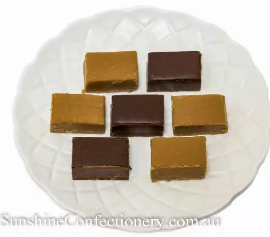 Seasonal Treats * | Kelly'S Confectionery Caramel & Chocolate Fudge Fudge / Coconut Ice